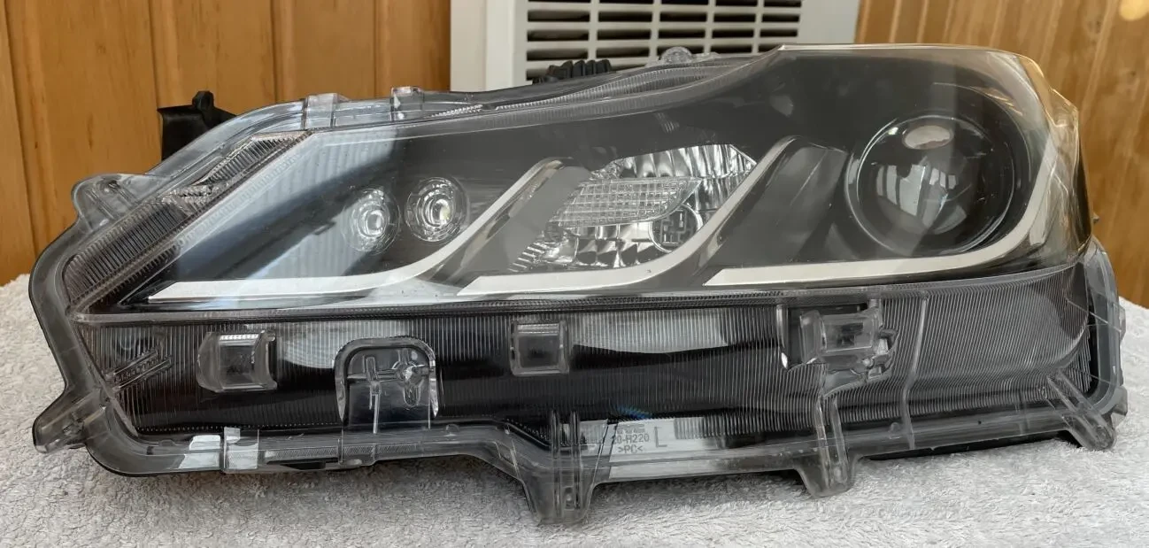 Toyota Corolla Европа Фара левая 8117002T31  2017220162