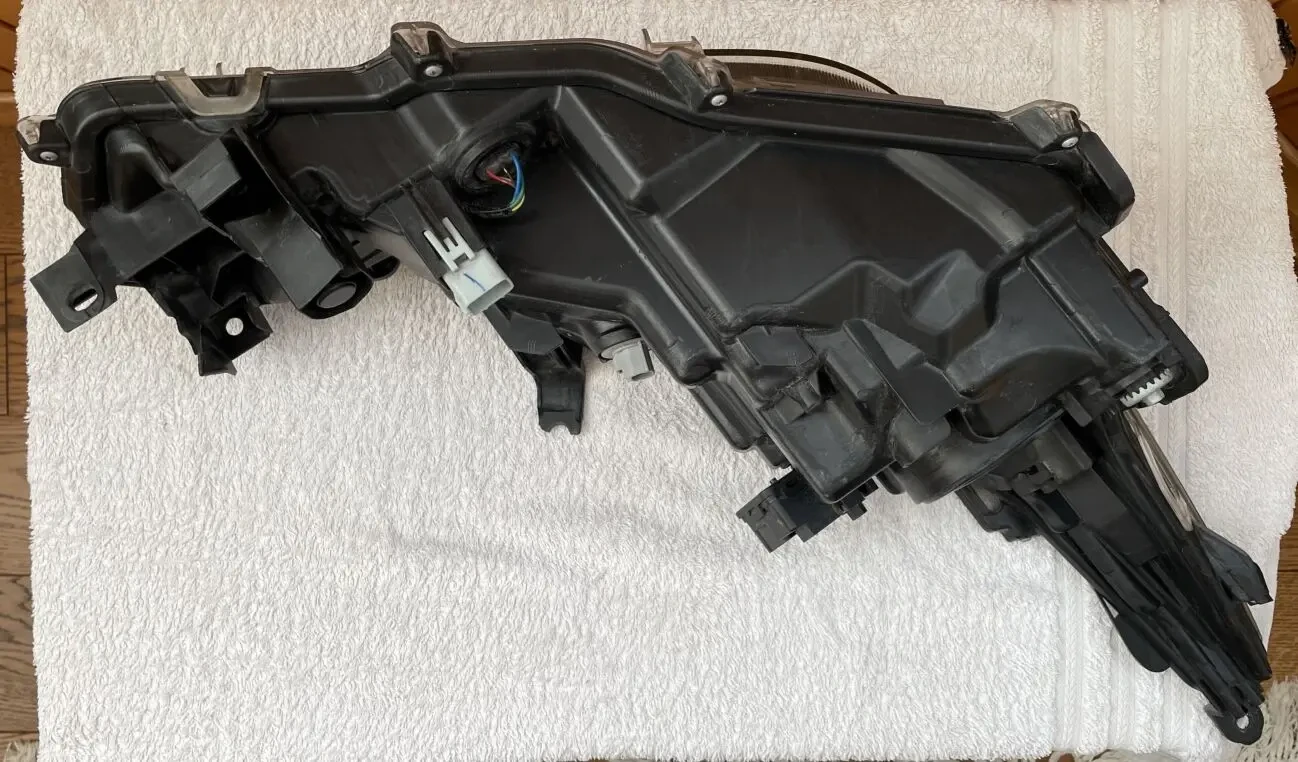 Toyota Corolla Европа Фара левая 8117002T31  2017220162 9