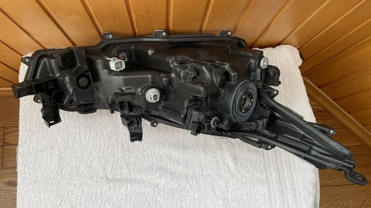 Toyota Corolla Европа Фара левая 8117002T31  2017220162 8