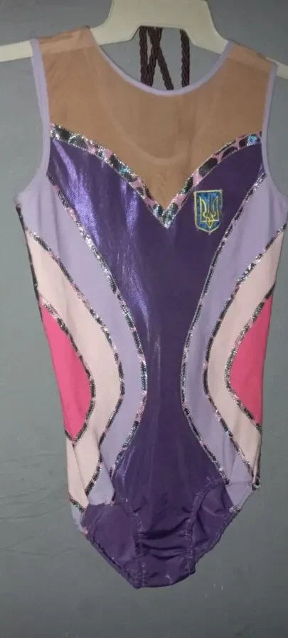 продам гимнастические купальники 5