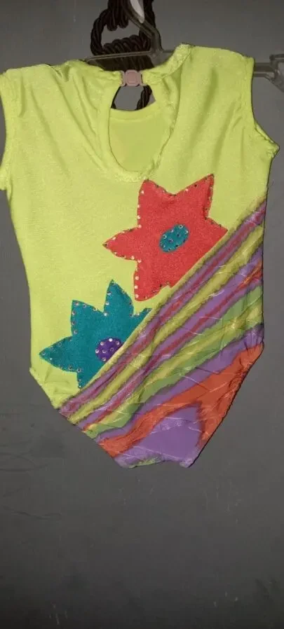 продам гимнастические купальники 6