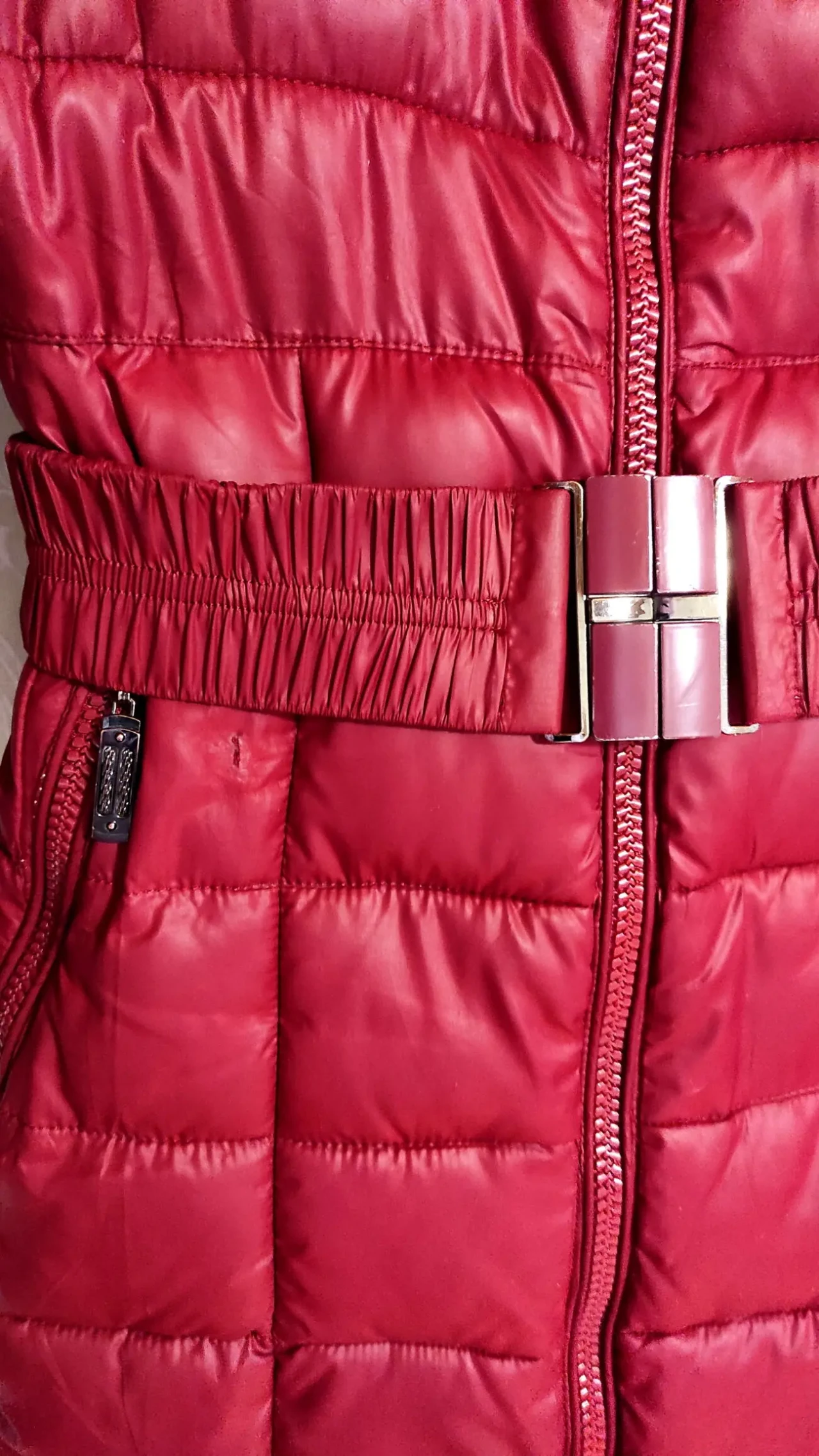 Пуховик жіночий стьобаний відстібна опушка з натурального хутра 9