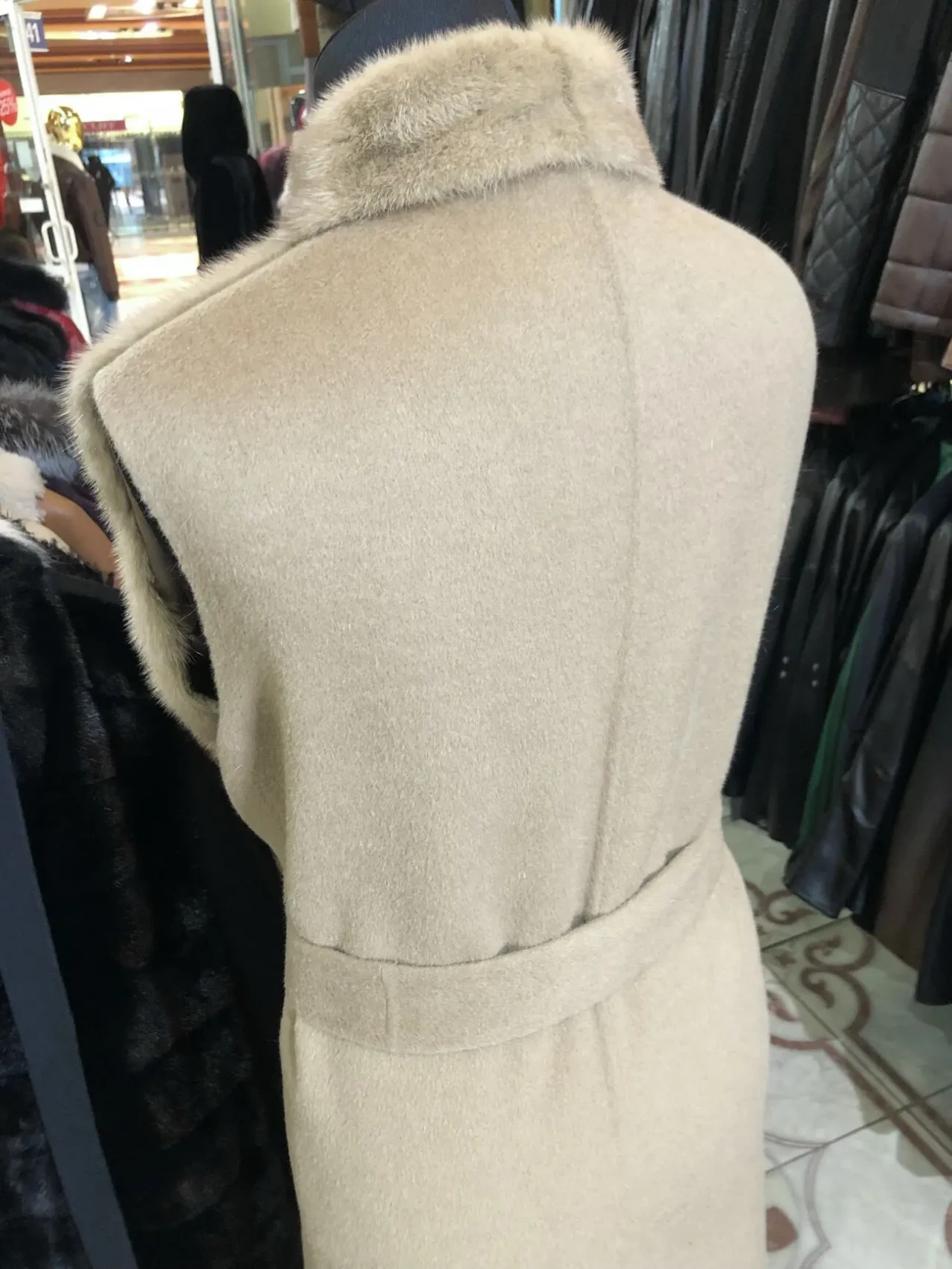 Безрукавка норкова,пальто,довга 6