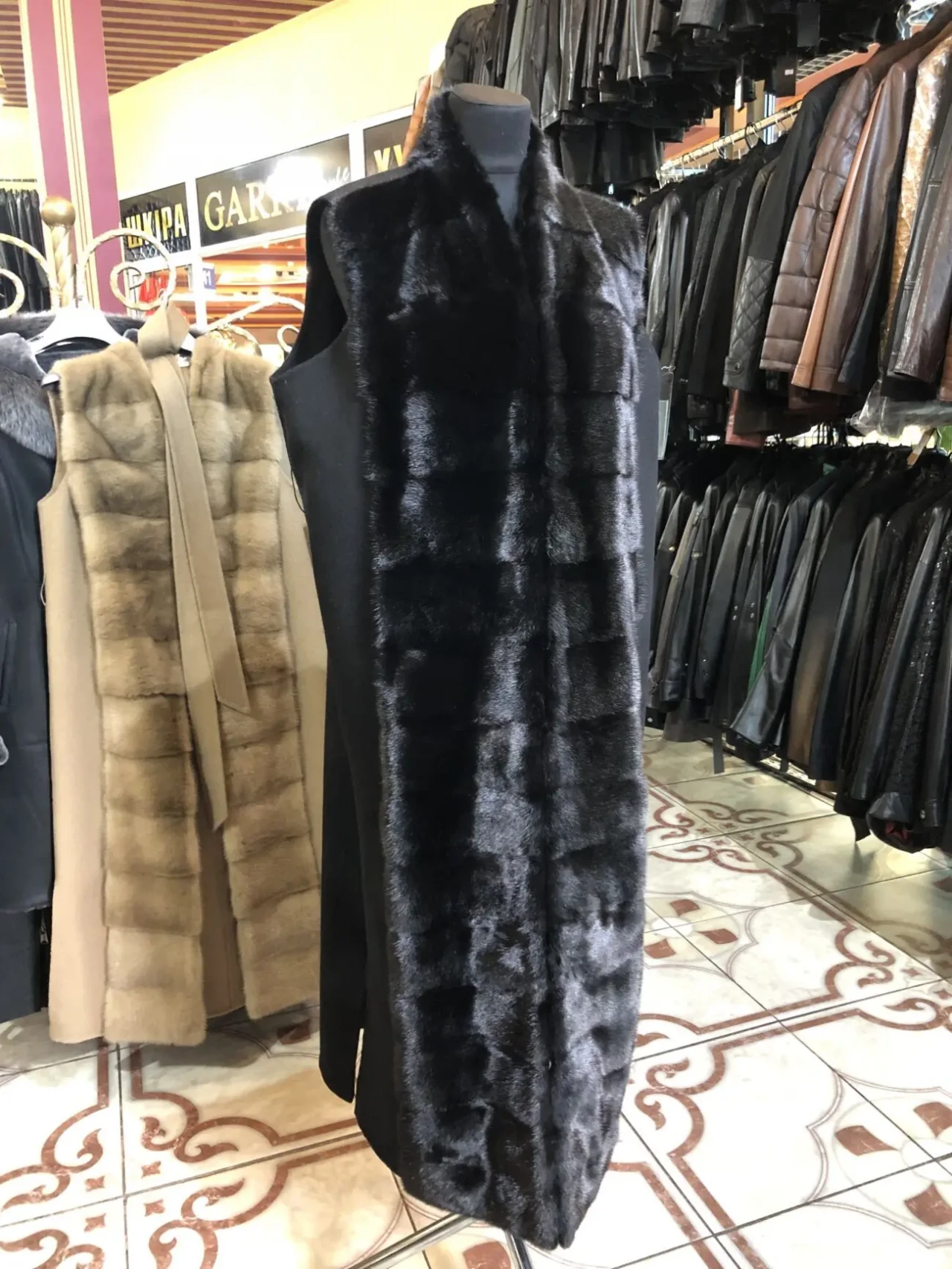 Безрукавка норкова,пальто,довга 3