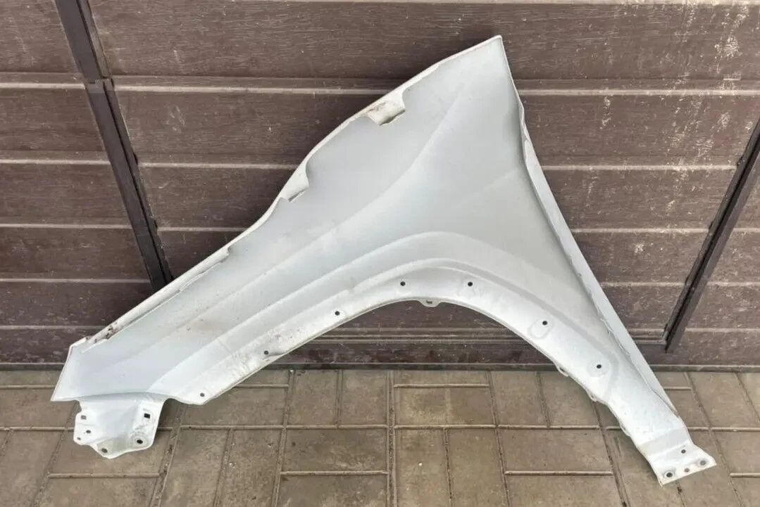 Toyota RAV4 Крыло переднее правое 538110R130 5381142330 8