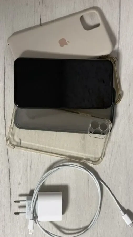 Продам iPhone 11 Pro Max 512 gb Neverlock 6