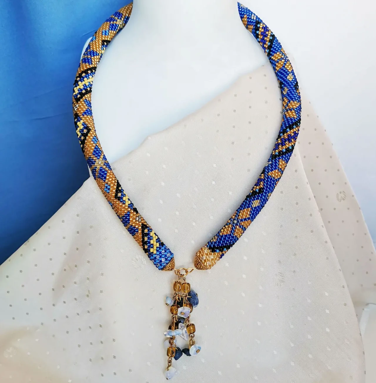 Прикраса із бісеру кольє-джгут Дзеркало зірок