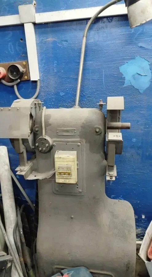 Заточний станок