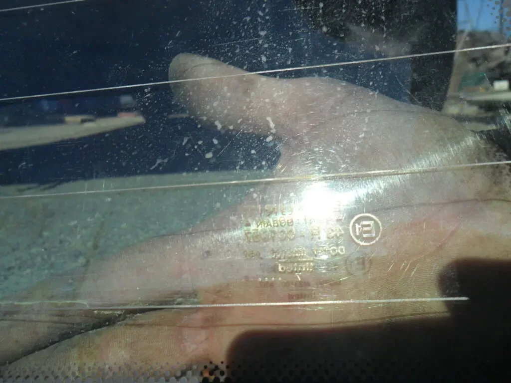 Скло заднє Форд Ескорт 90-2001 рр.., універсал, оригінал 8