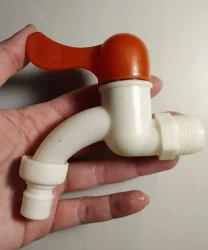 Бытовой пластиковый кран, хозяйственый, на дачу, на баклажку, плотный