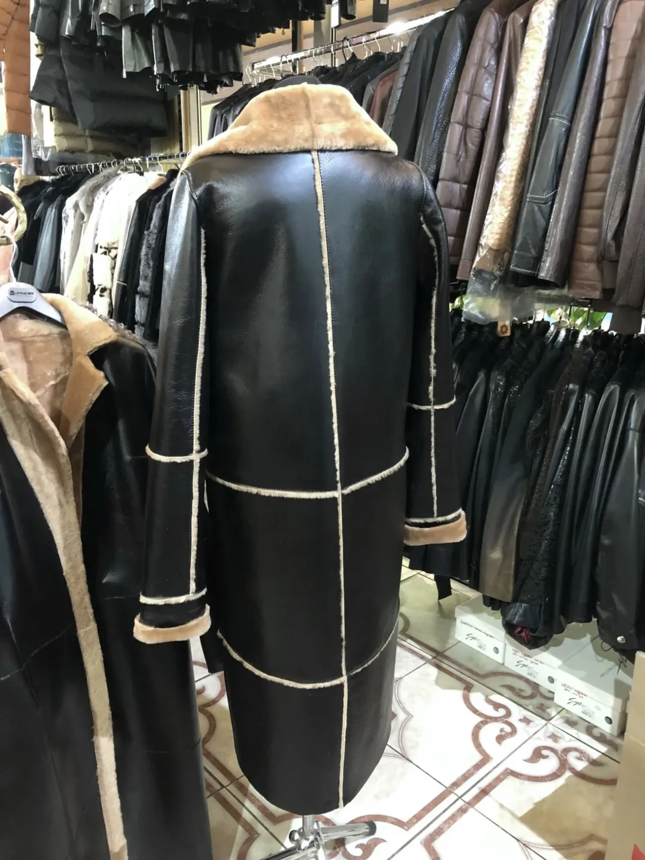 Довгі двосторонні дублянки,чорні,коричневі,пояс 7