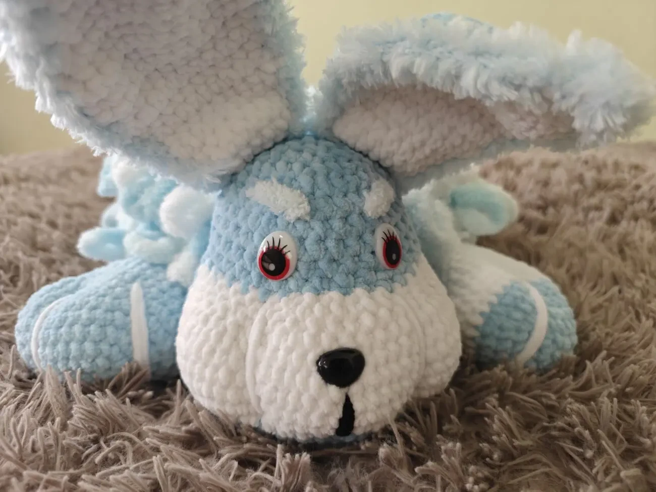 Іграшка  Зайчик подушка  м'яка в'язана ручна робота 2