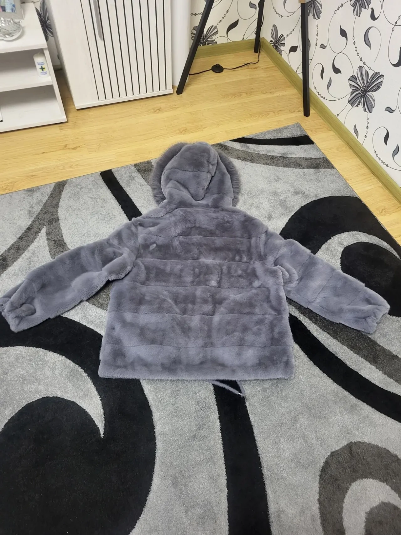 Шубка з екохутра 2