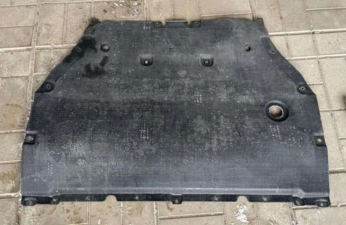 Porsche Cayenne AUDI Q7 Q8 Защита двигателя PAB825235G 4M0825235A