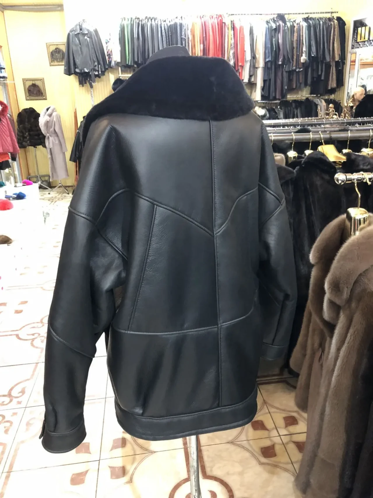 Жіночі дублянки,піджаки,на гудзики чорні 4