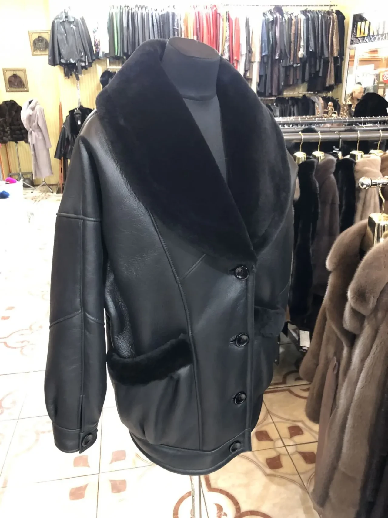 Жіночі дублянки,піджаки,на гудзики чорні 3