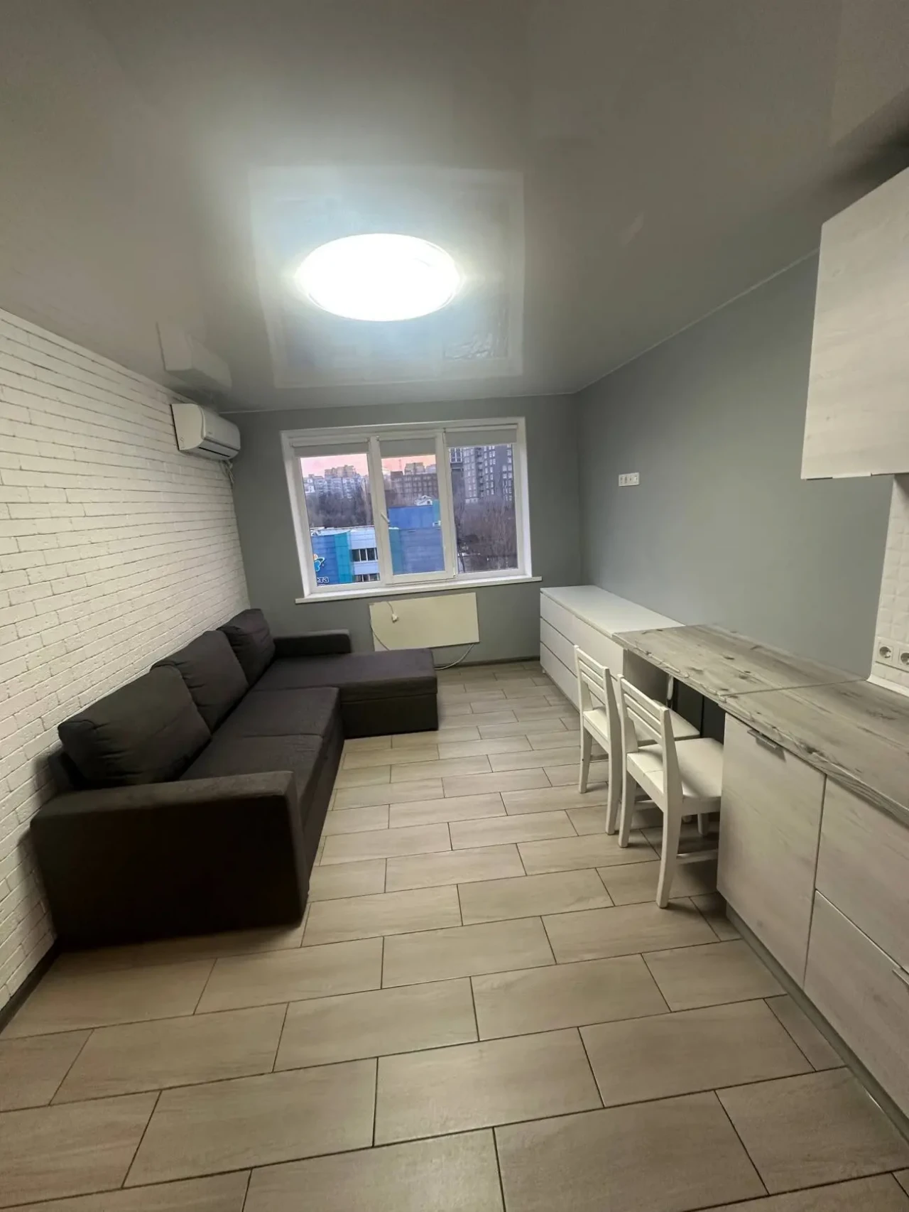 Продам 2к квартиру вул.В.Антоновича(Свердлова ) 10Б Меблі техніка Торг