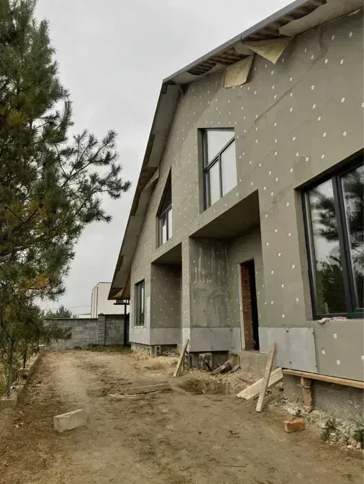 Продаж котеджу двояна після забудовника