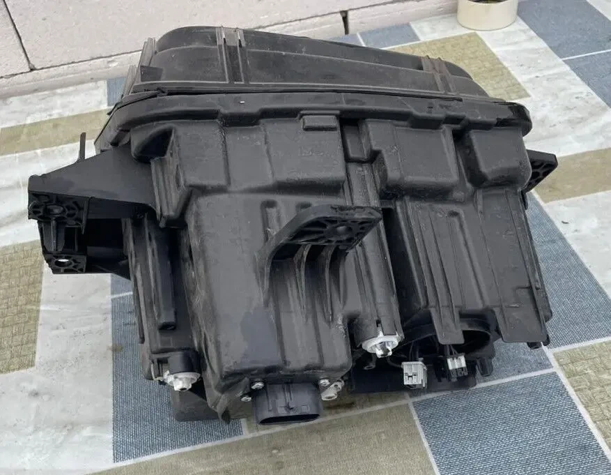 Li Xiang Li Auto L9 Фара правая X0153011092 10