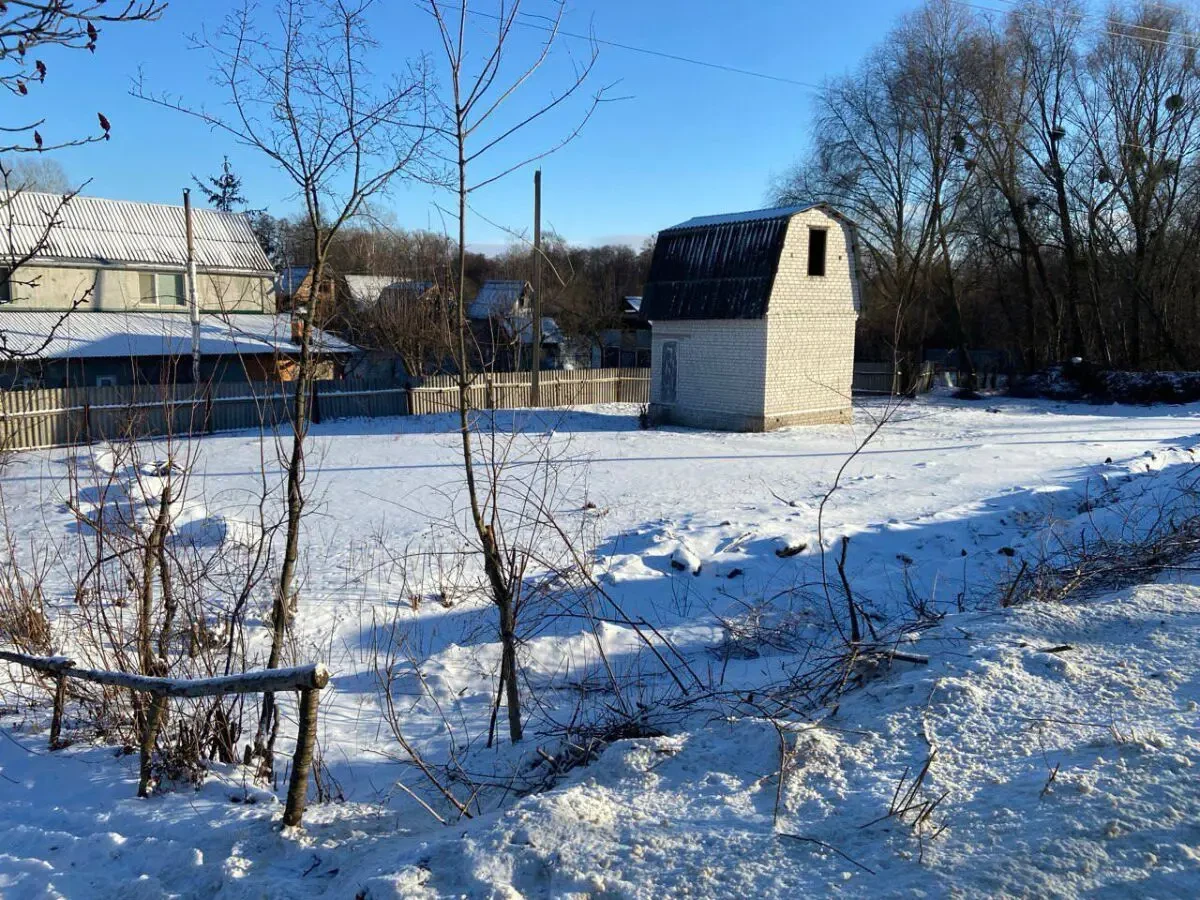 Ділянка на Вороніна 2