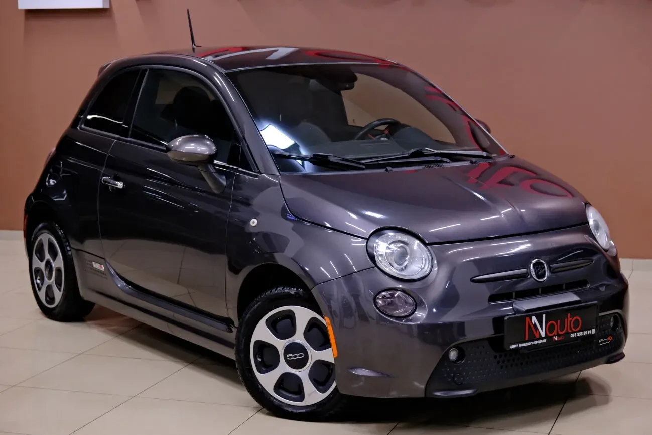 Fiat 500E Auto 4