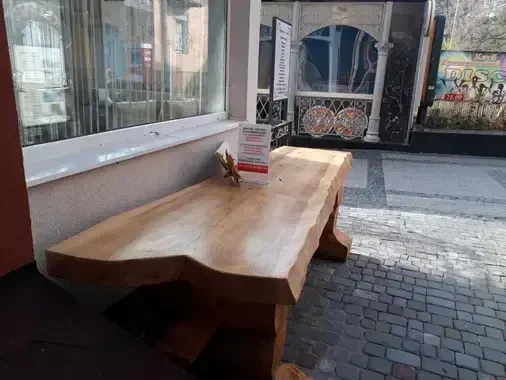 Стіл - суцільна стільниця ручноЇ роботи (hand made)