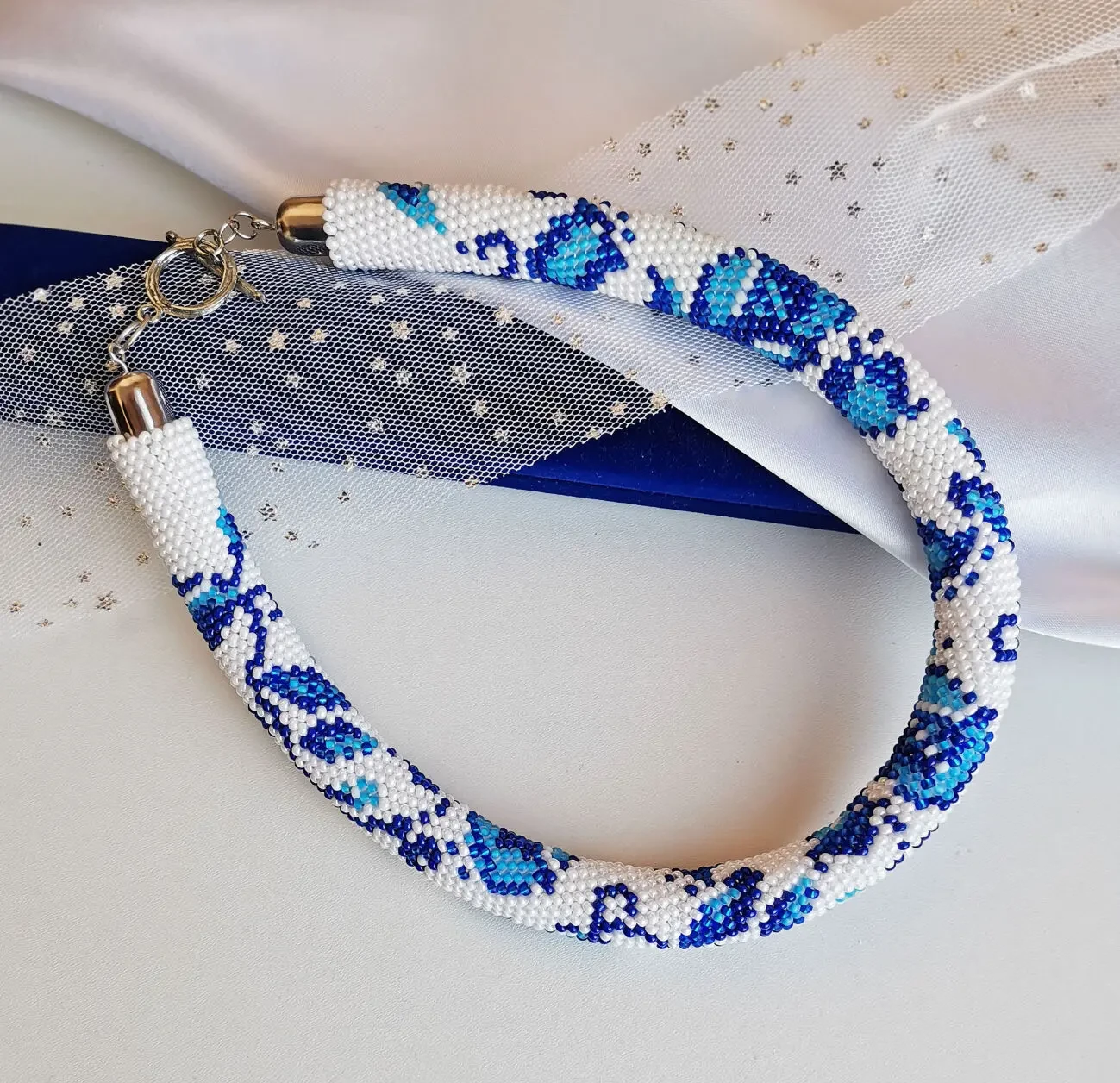 Прикраса із бісеру кольє-джгут Морозна квітка 7