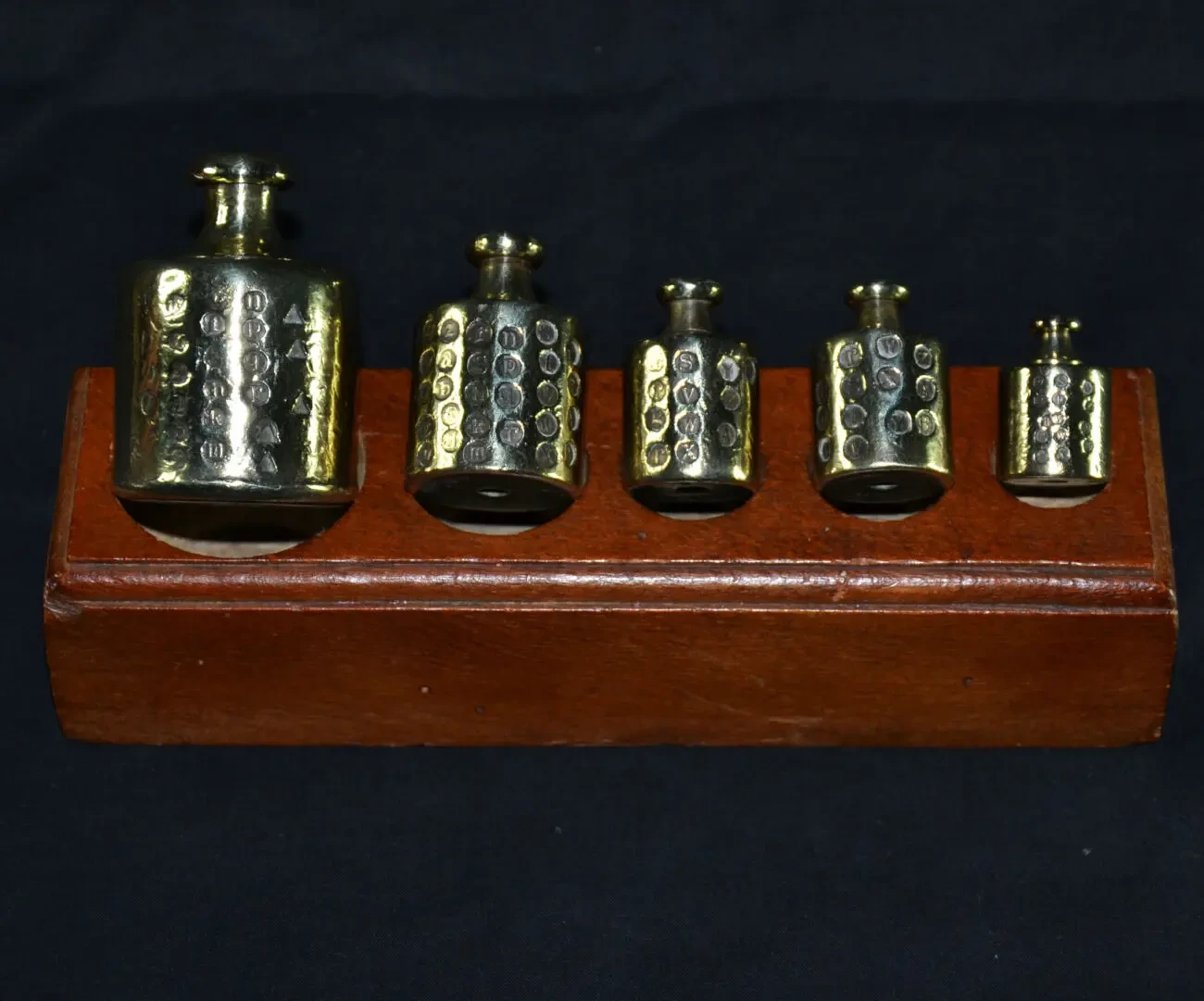 Антиквариат бронзовые гири калибровочные Нидерланды 1883-1913 годы 5