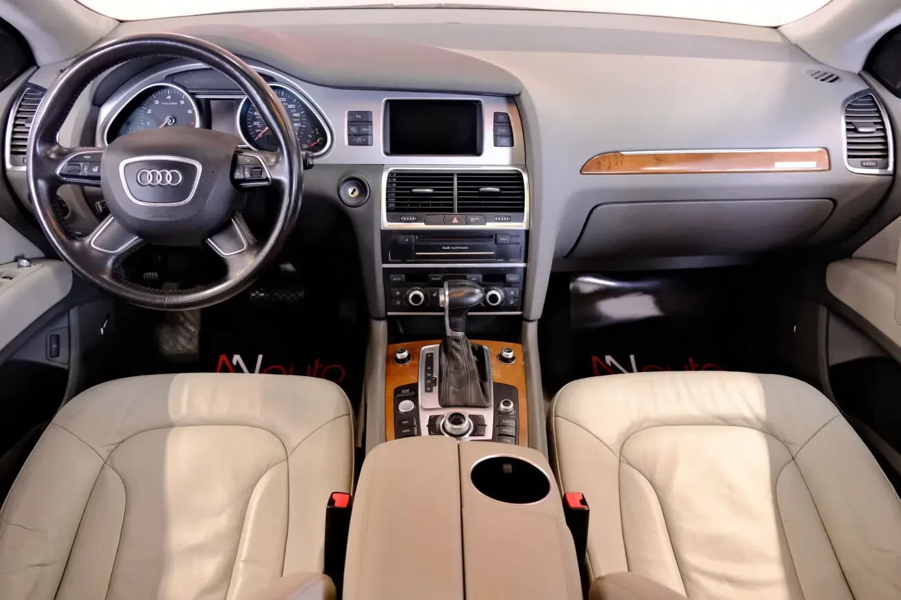 Audi Q7 Quattro 7