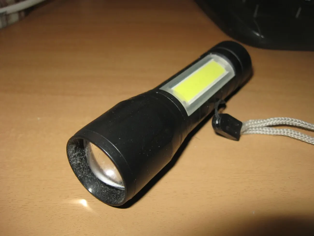 Ліхтарик акумуляторний, 3 режими, новий. 2
