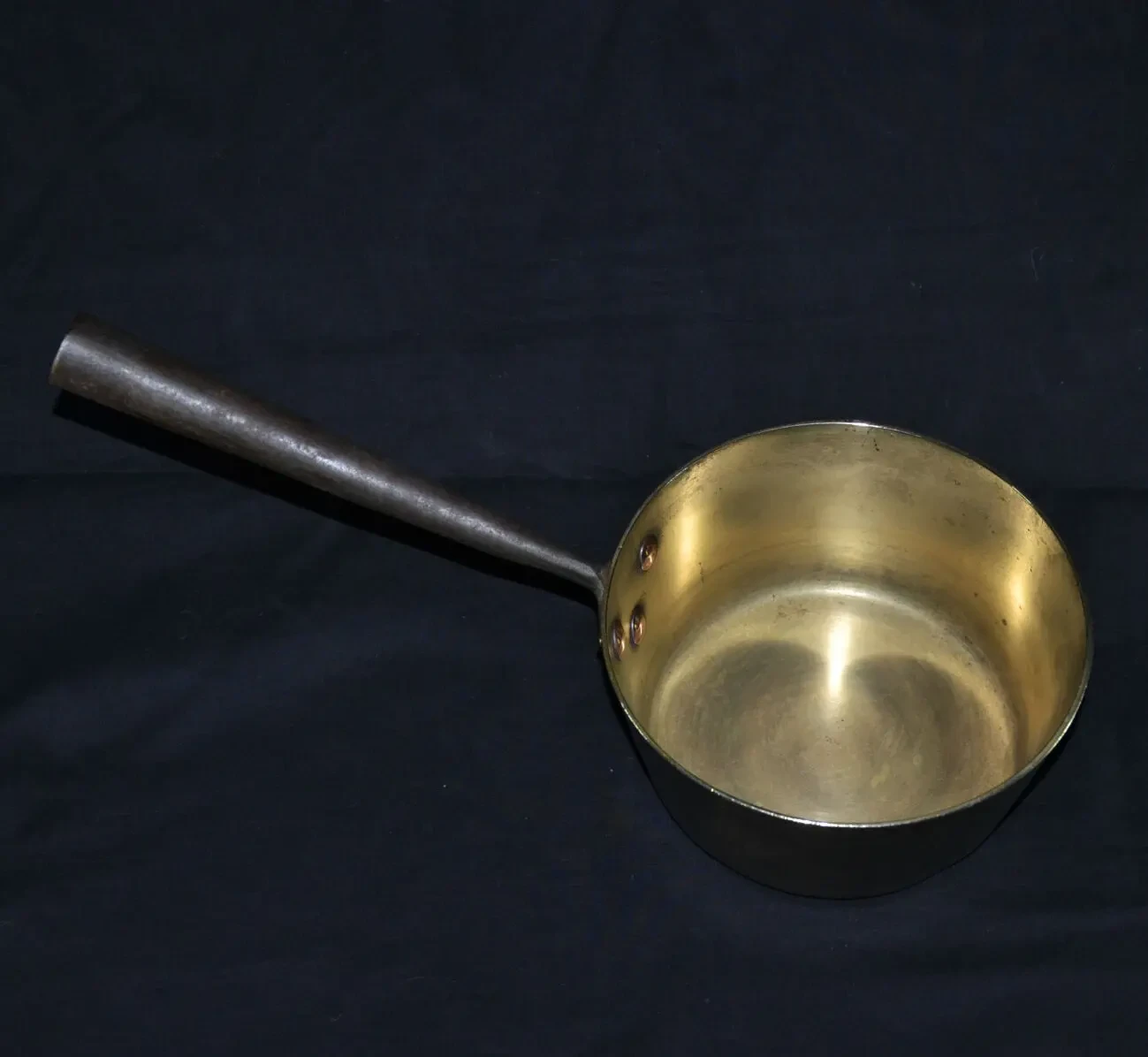 Старинная латунная кастрюля 2