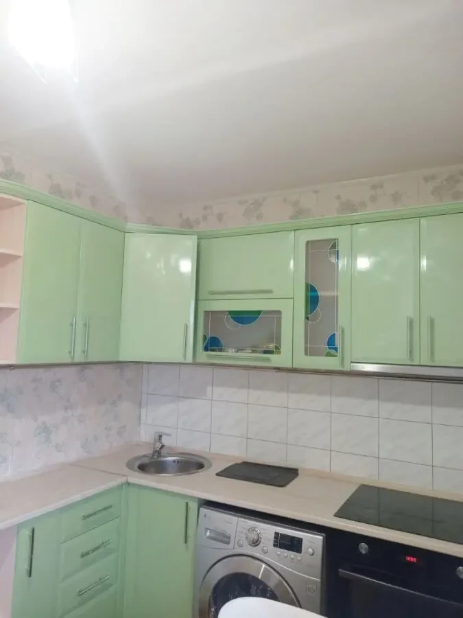 Продаю 2 кімнатну квартиру, Садова