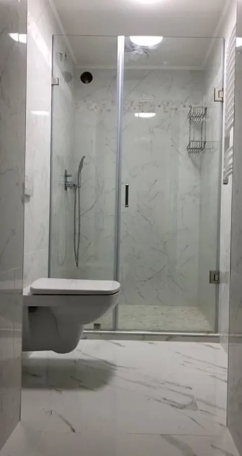 Скляні душеві кабіни