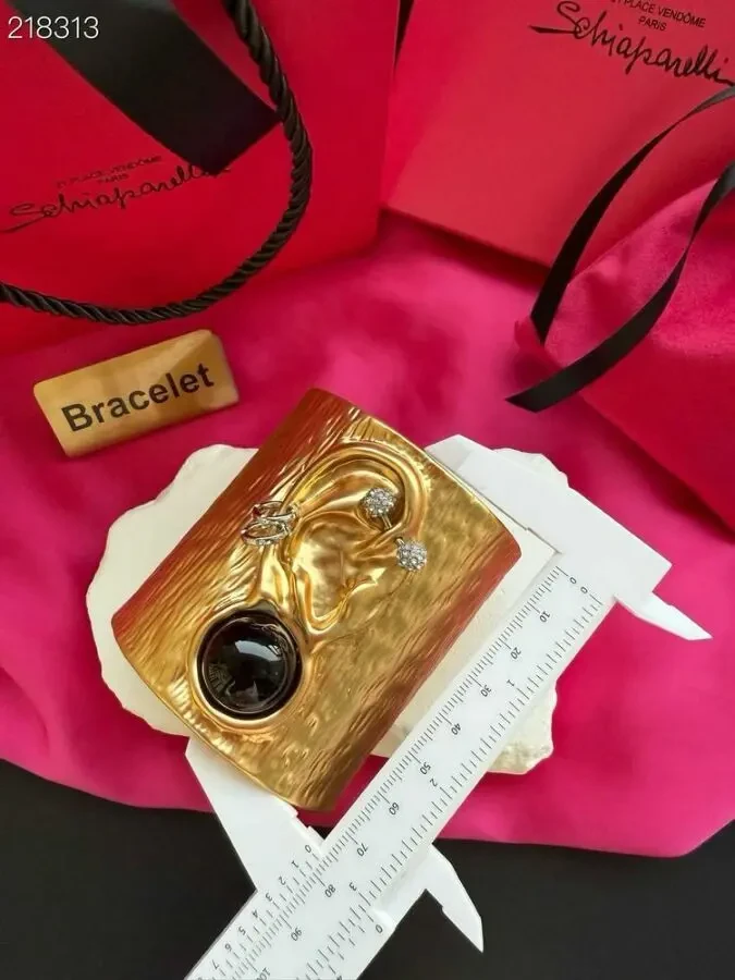 Браслет-каф Schiaparelli 4