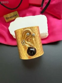 Браслет-каф Schiaparelli