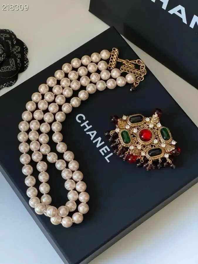 Кольє Chanell 4