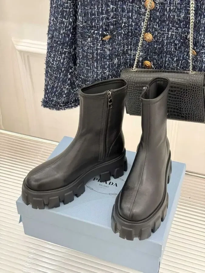 Черевики Prada 6