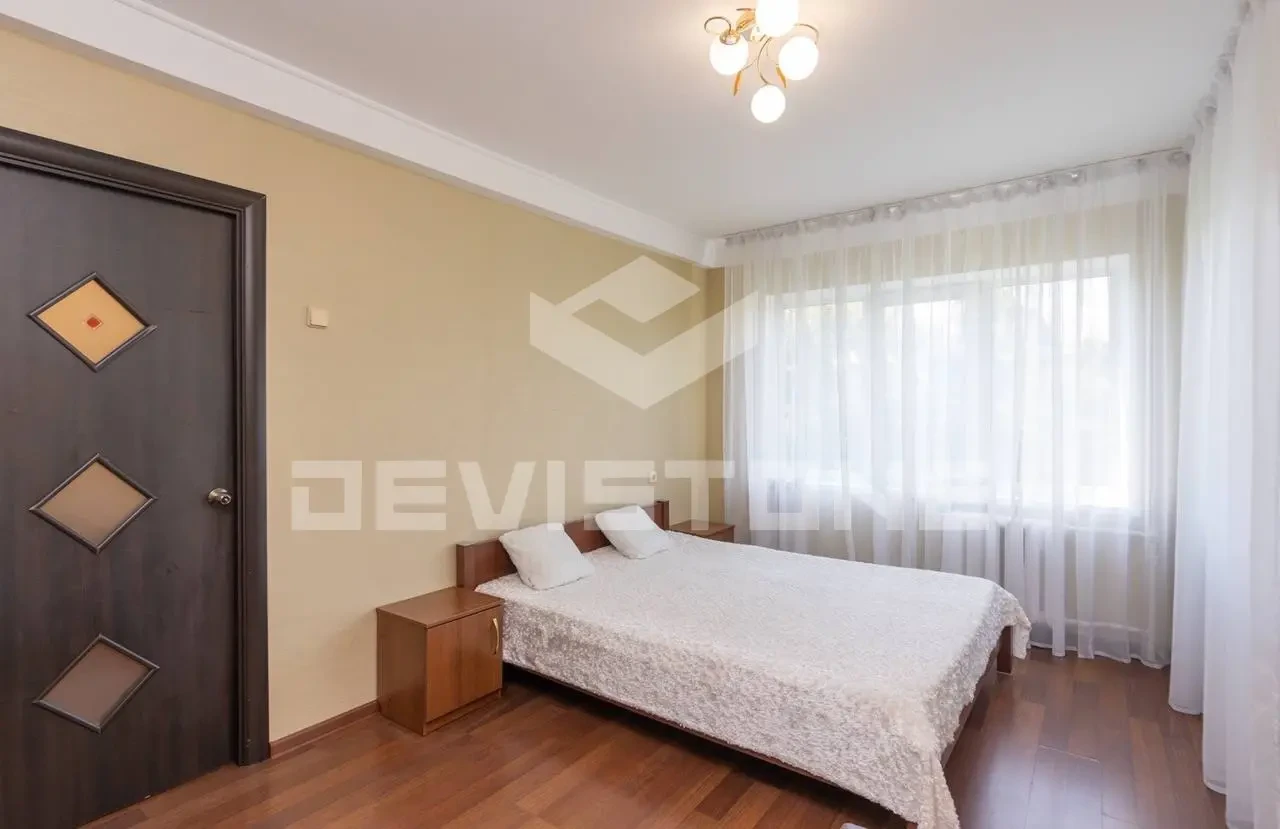 Продаж з меблями ремонт 2х квартира Нивки Сирець 4