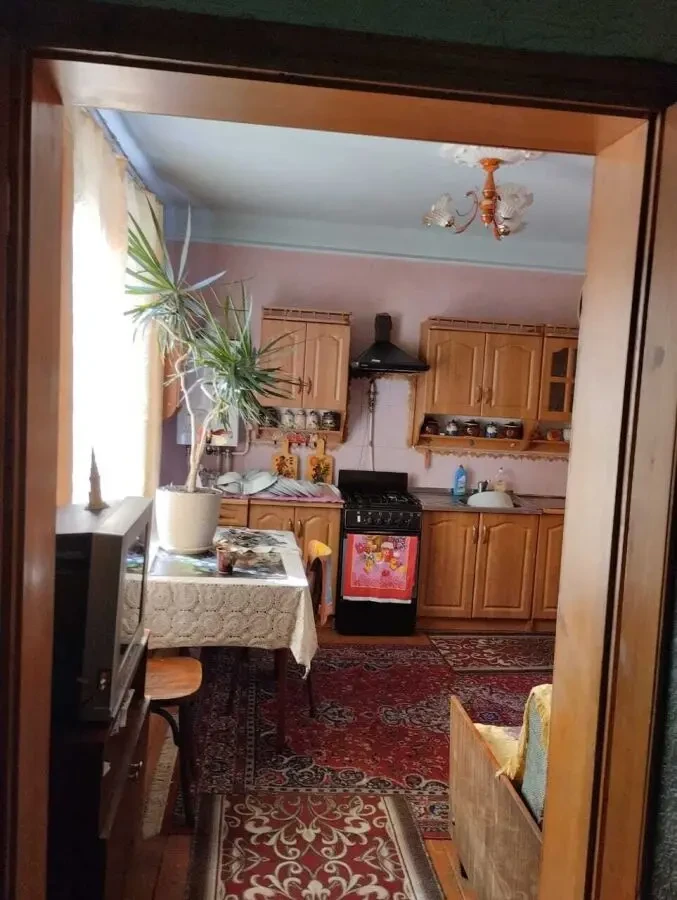 Продаю дві квартири . В місті Сторожинець 6