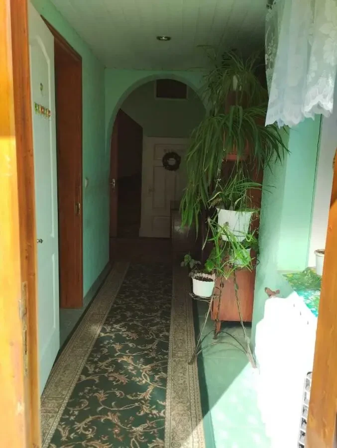 Продаю дві квартири . В місті Сторожинець 7