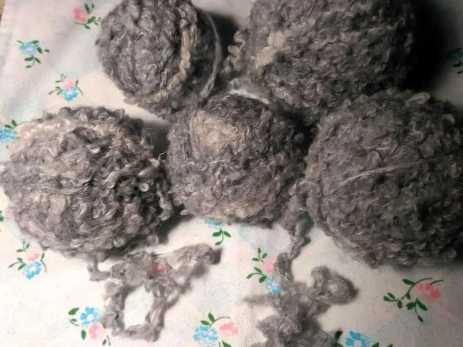 Пряжа нитки приятный серый цвет с мохером шерстью пушистые Завиток 9