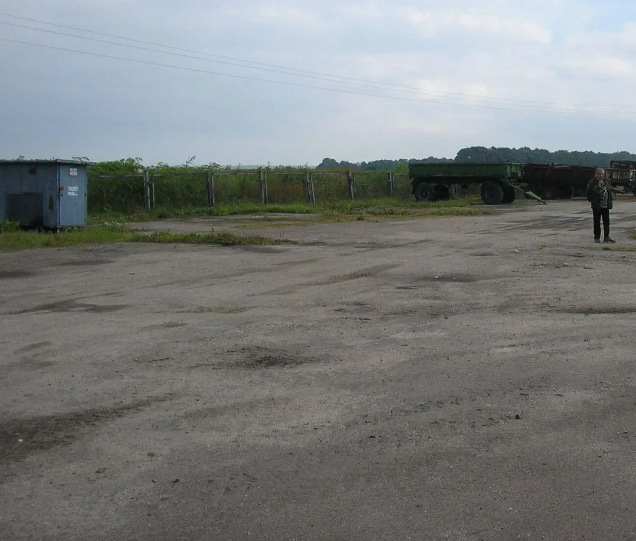 1.	Здаємо в оренду Майданчик від 100м до 1 га, залізнична гілка. 1 3