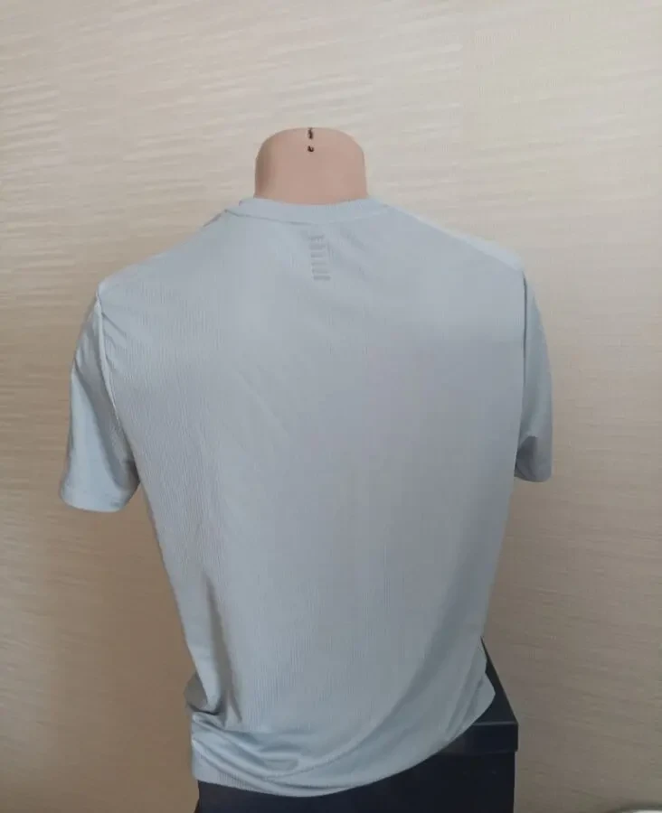 Under Armour Спортивная мужская футболка серая М 6
