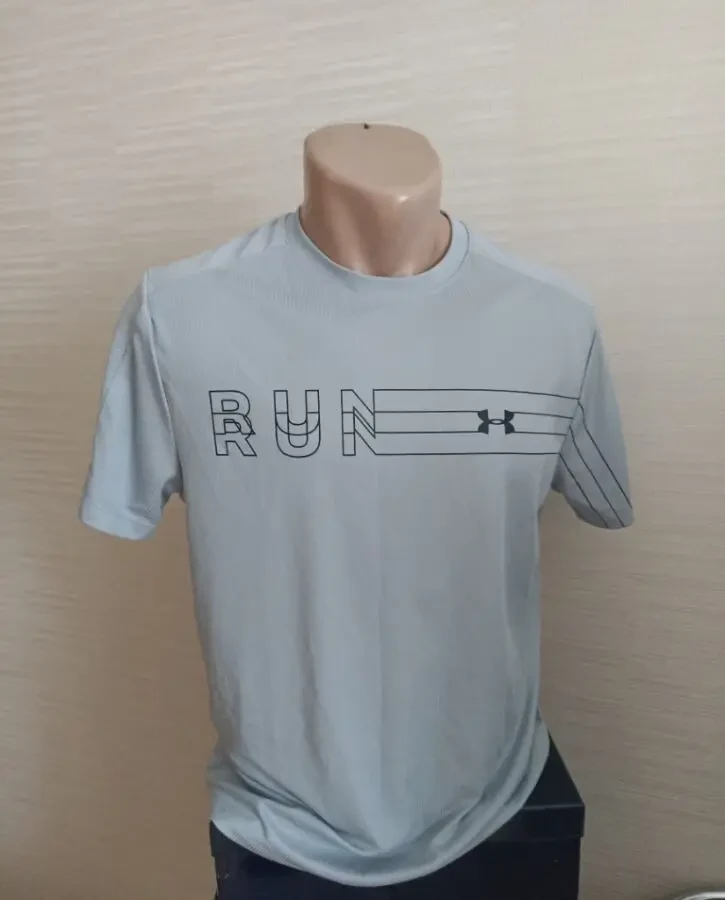 Under Armour Спортивная мужская футболка серая М 4