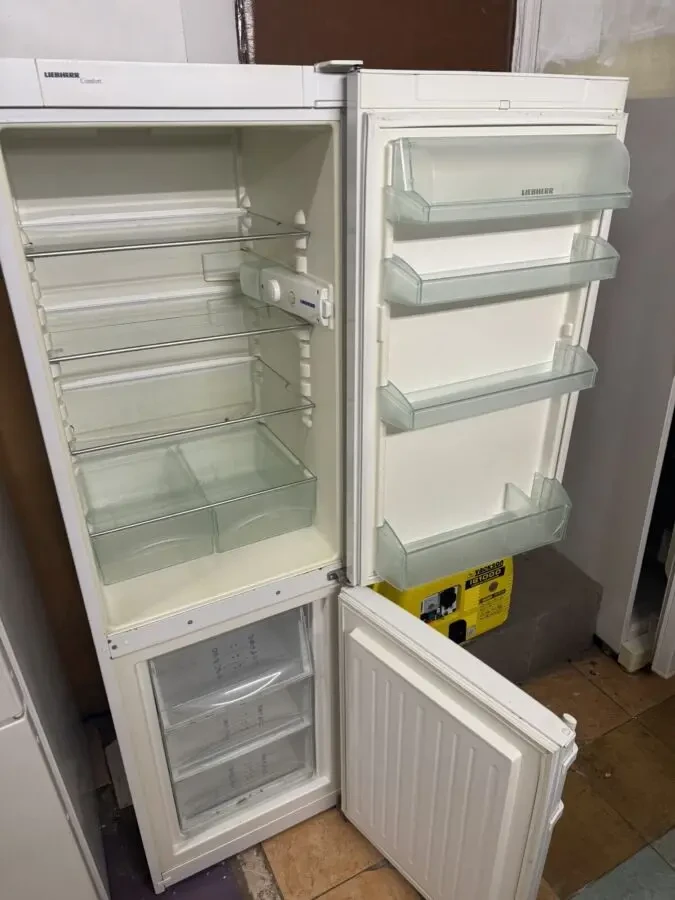 Холодильник Liebherr 2
