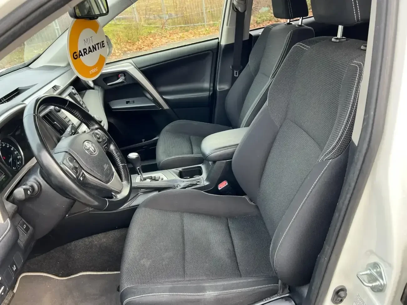 Автомобіль Toyota RAV 4 Hybrid 2018 без ДТП AWD 10