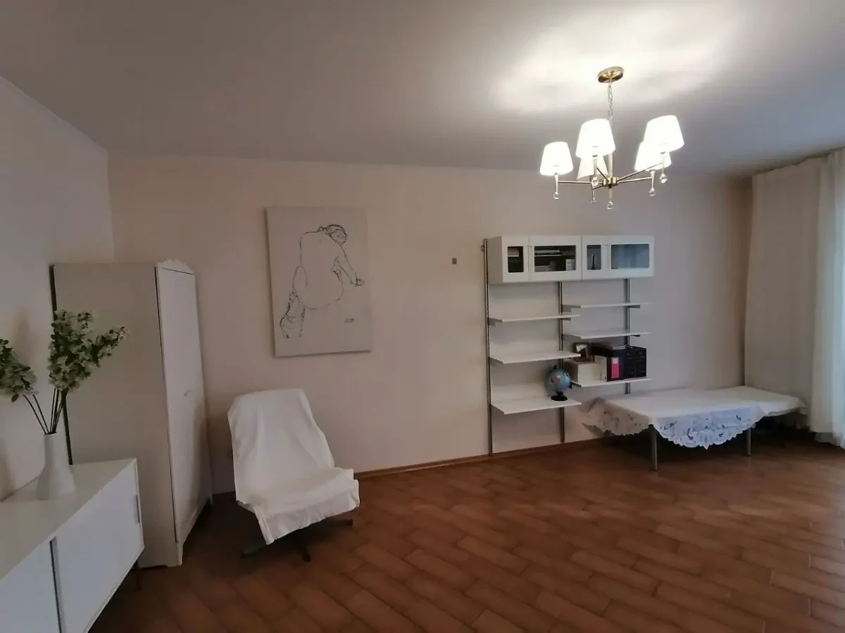 Продам 2 ком.квартиру на Армейской-Маршала Говорова.Без комиссии 5