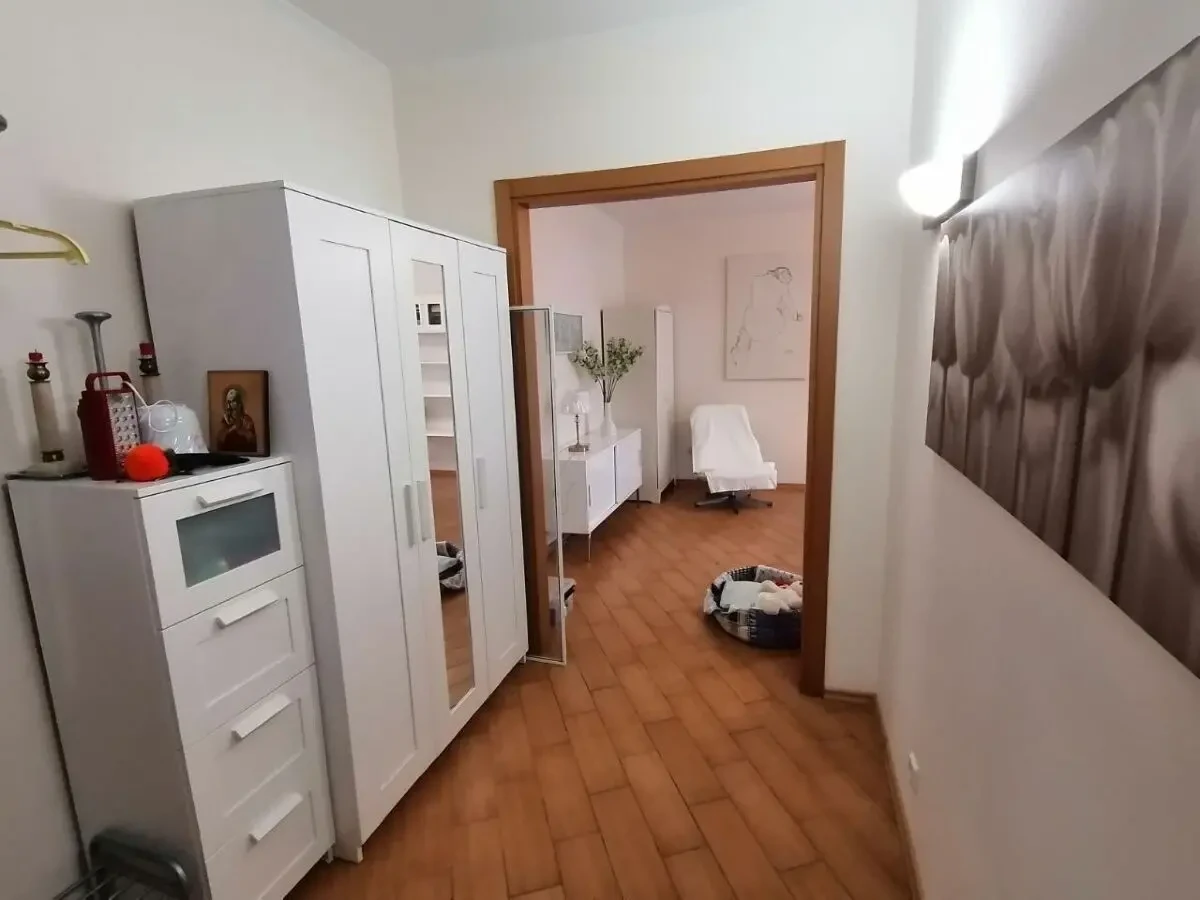 Продам 2 ком.квартиру на Армейской-Маршала Говорова.Без комиссии 4