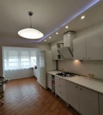 Продам 2 ком.квартиру на Армейской-Маршала Говорова.Без комиссии