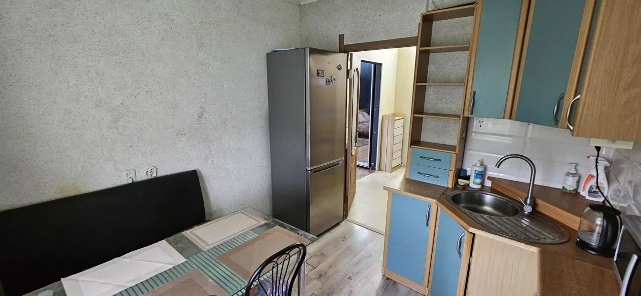 Продам однокомнатную квартиру на Паустовского 4